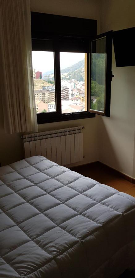 Hotel Alina Cangas De Narcea Eksteriør billede
